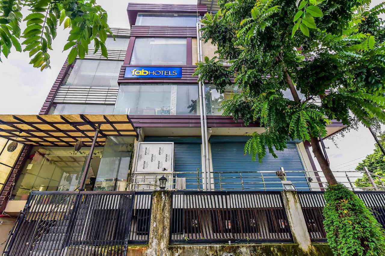 Fabhotel Surya Residency Dehradun Exteriör bild