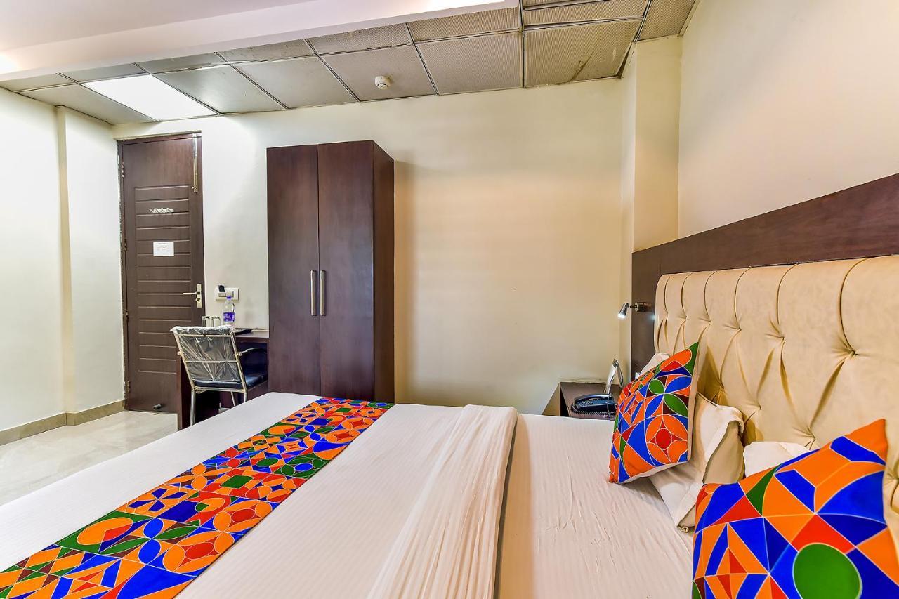 Fabhotel Surya Residency Dehradun Exteriör bild